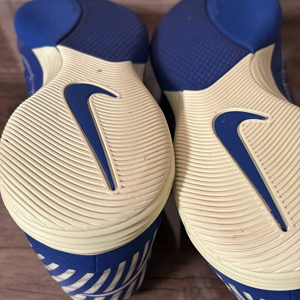 Nike shoes Hyperfuse Size US 10 - Picture 4 of 5
